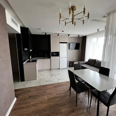 Апартаменти Sunvi В Жк Сонячний Квартал Golubinoye Dış mekan fotoğraf